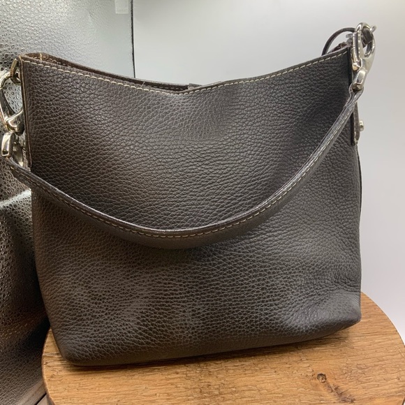 Dooney & Bourke Magnetic Close Soft Leather Shoulder Bag Purse - Picture 3 of 9